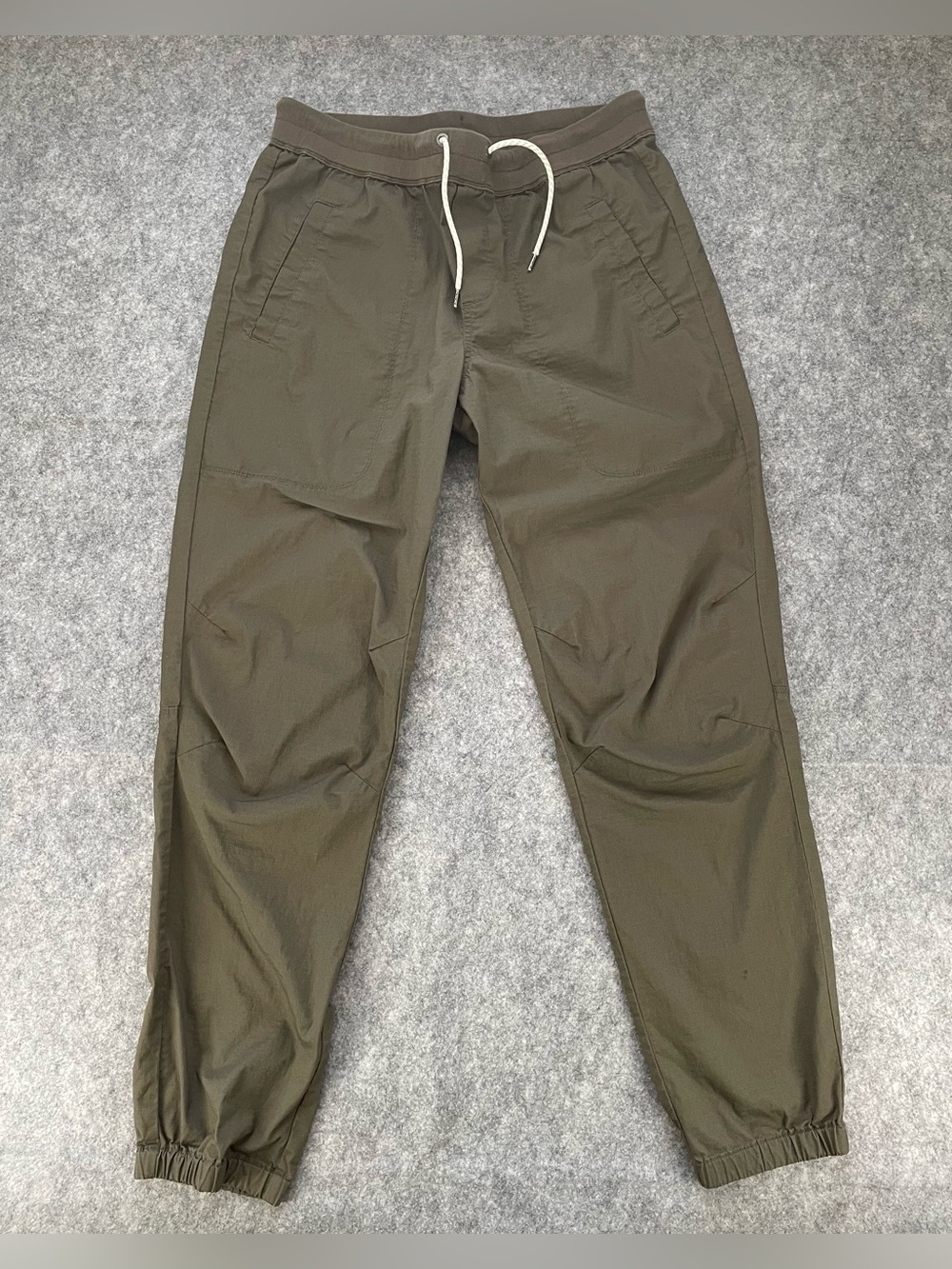 Vuori Ripstop Traveler Jogger Pants Mens Large L Olive Green Cotton Stretch V434